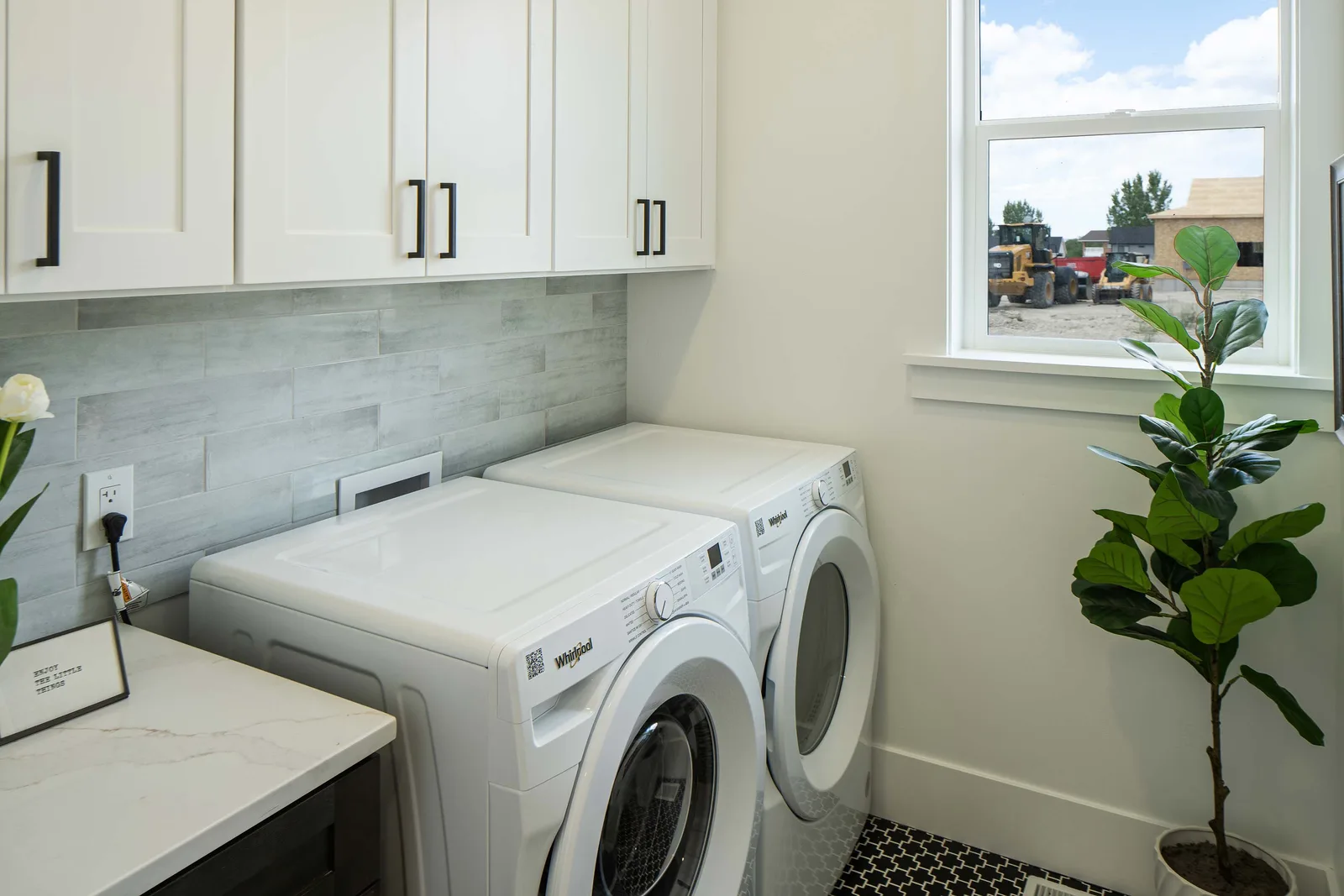 Laundry room, stacked storage