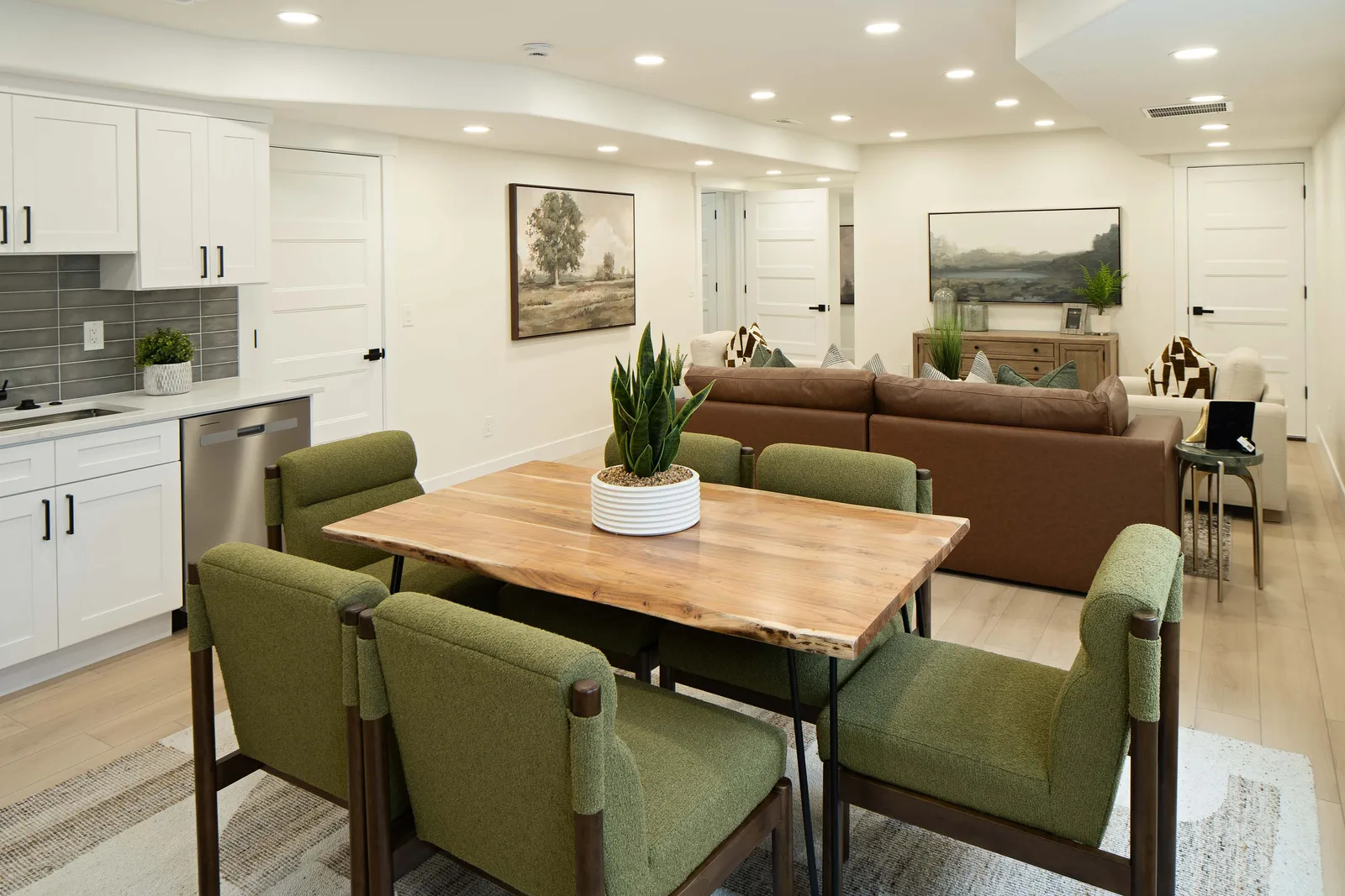 Olive chairs, live-edge table