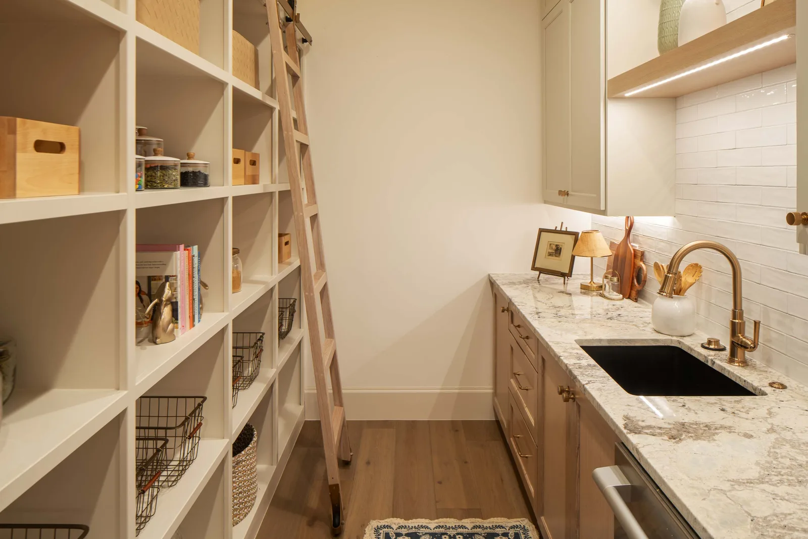 Rolling-ladder butler pantry