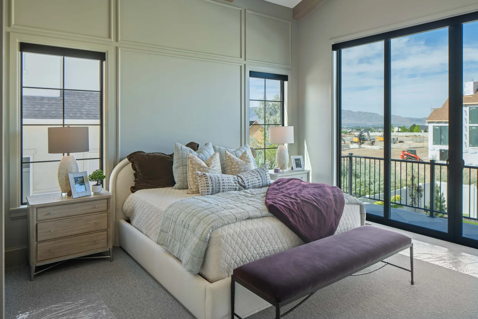 Valley-view primary suite