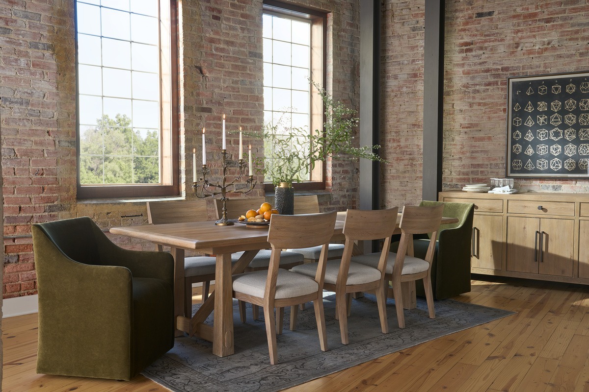 Dining made for gathering