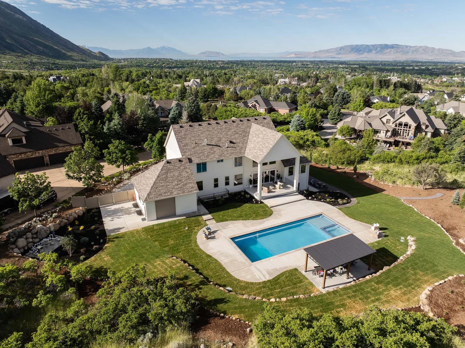 Valley-view aerial