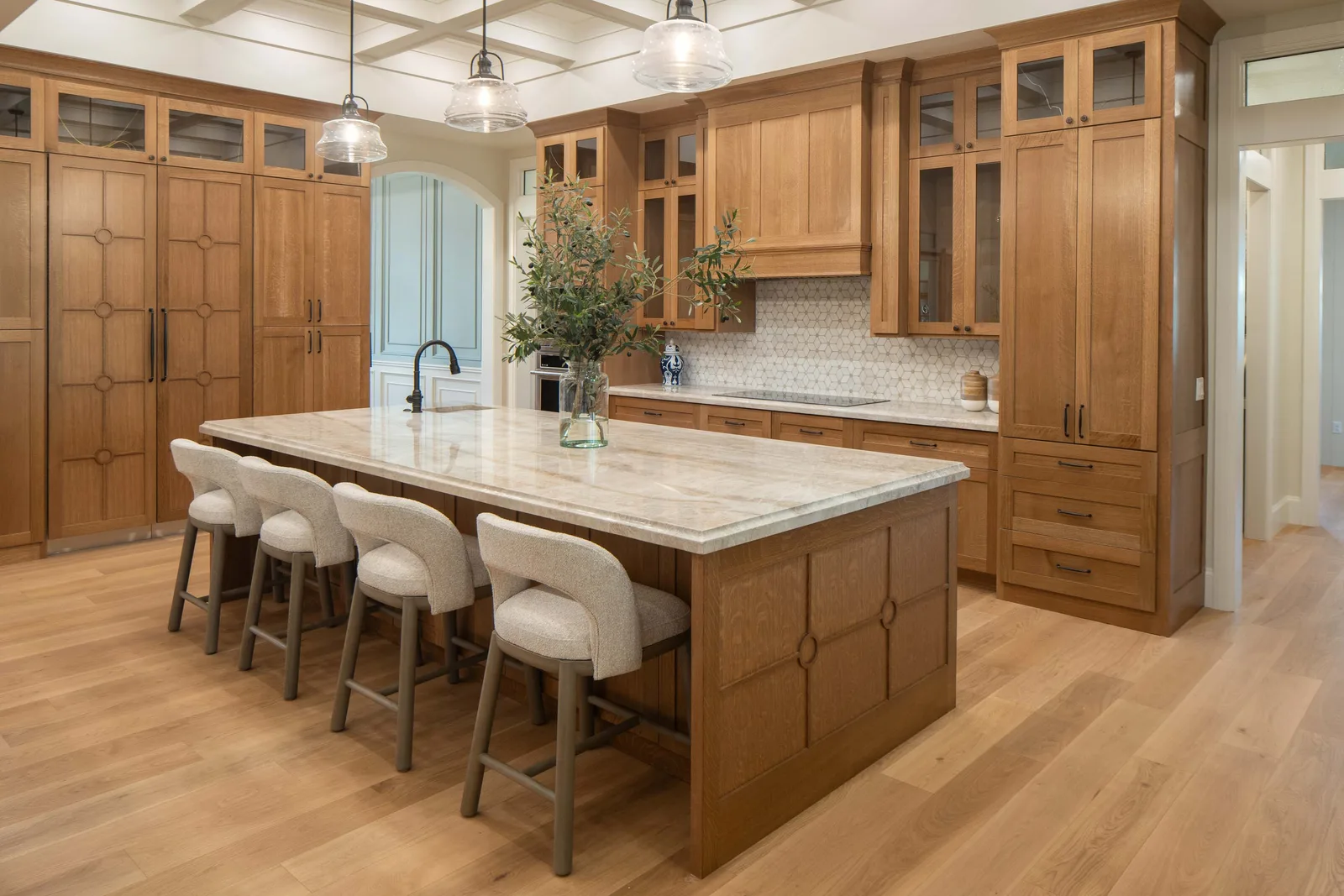 Quartersawn oak and a marble island for four