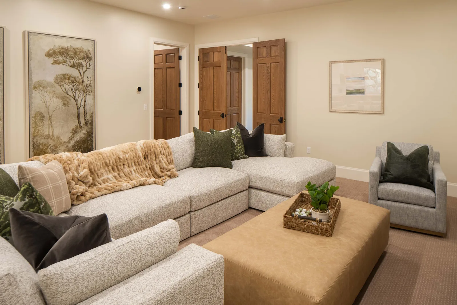 Boucle sectional media room