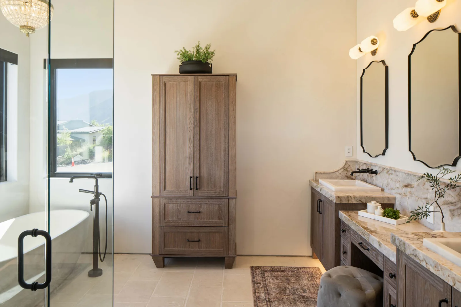 Primary bath, freestanding tub
