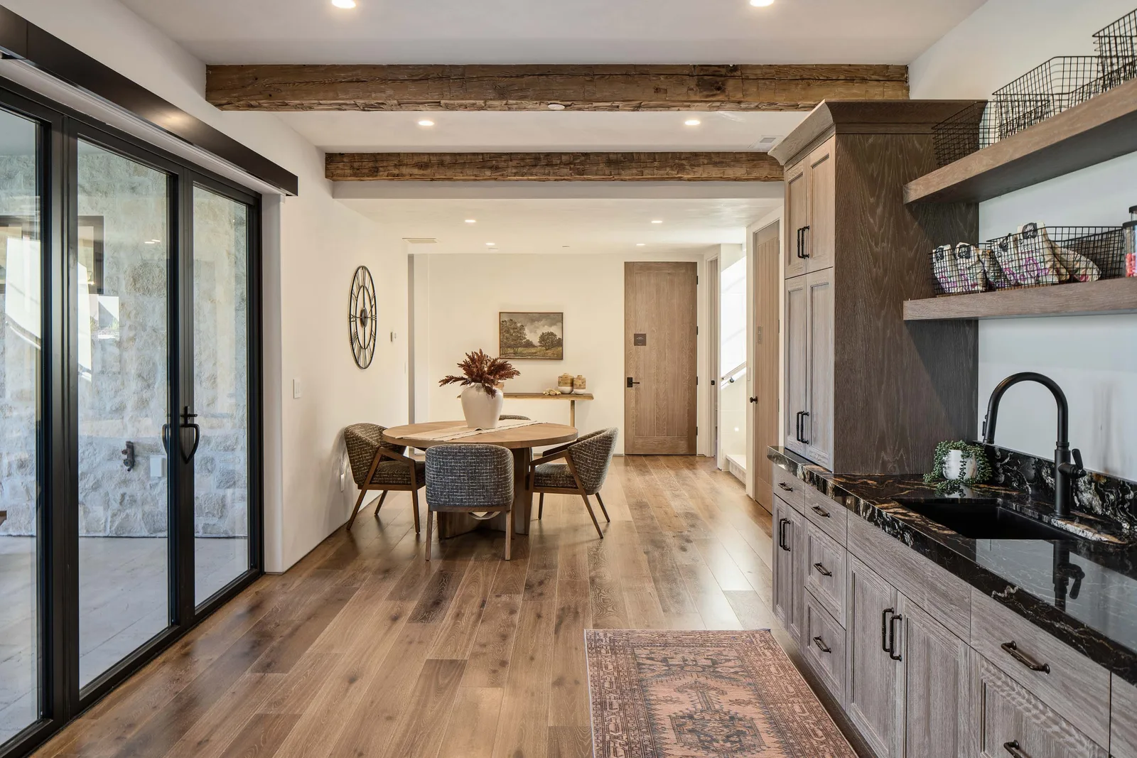 Round table off pantry
